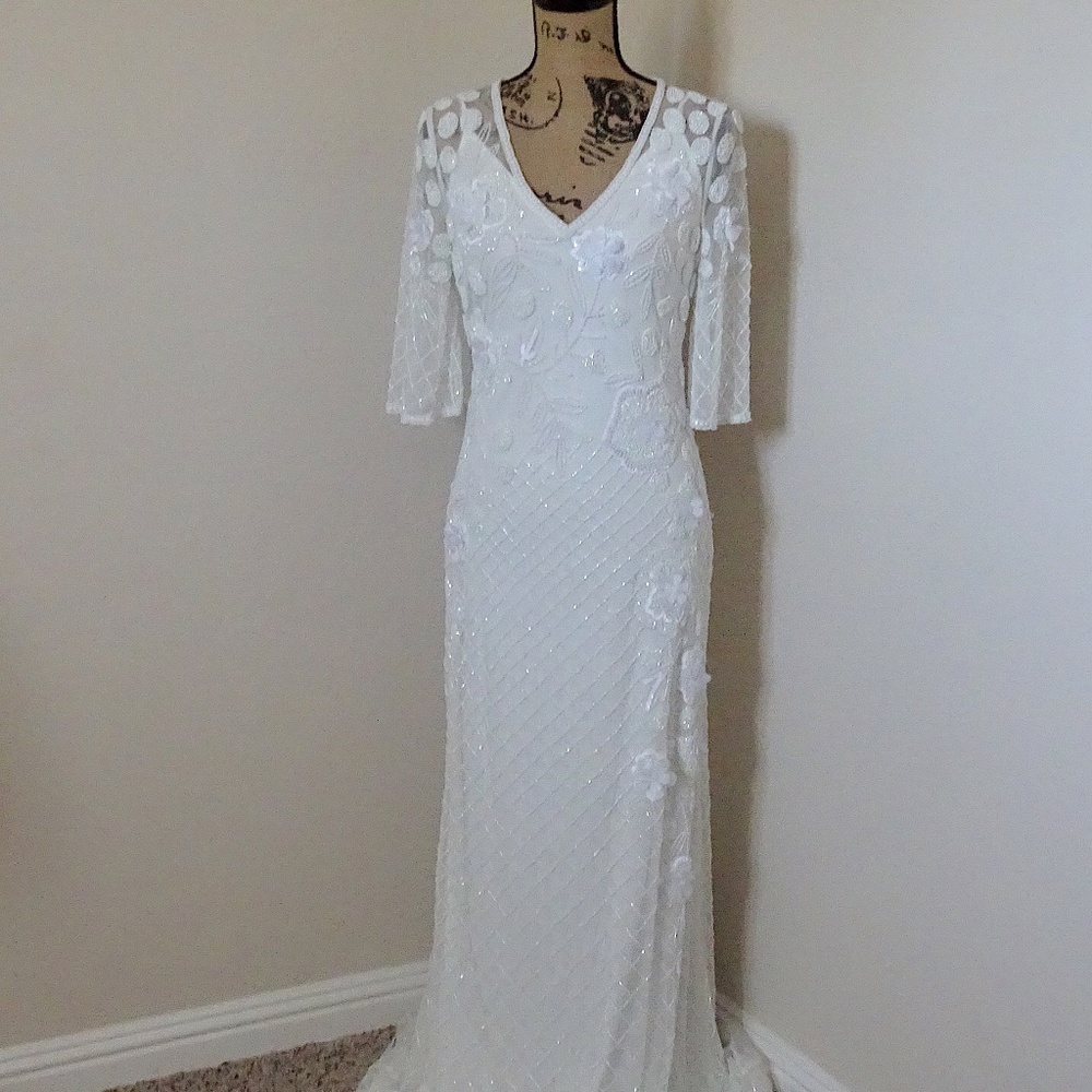 NWT Adriana Papell Floral Beaded Wedding Gown